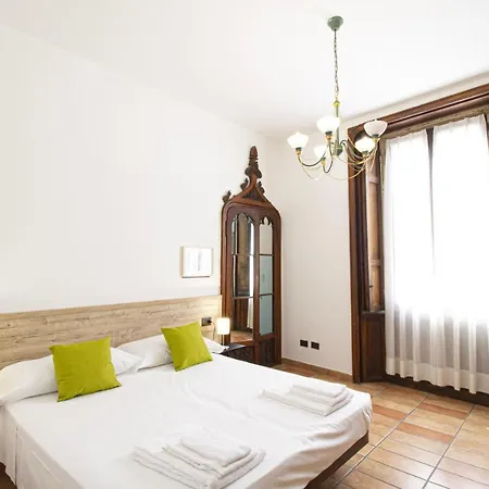 호텔 Lvg Collection - Tornielli 9 3*