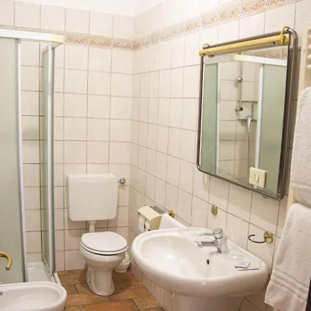 호텔 Lvg Collection - Tornielli 9 노바라