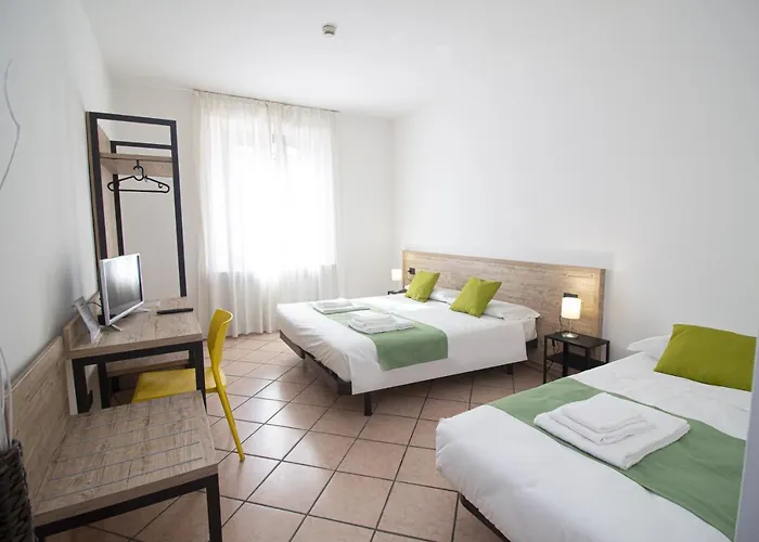 Lvg Collection - Tornielli 9 فندق نوفارا