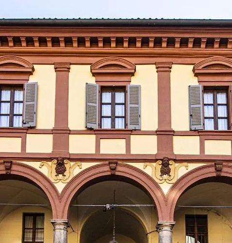 Lvg Collection - Tornielli 9 فندق نوفارا