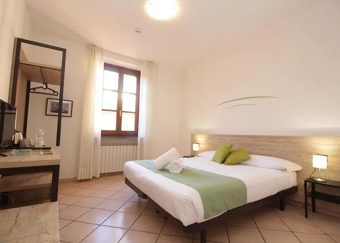 Lvg Collection - Tornielli 9 فندق نوفارا