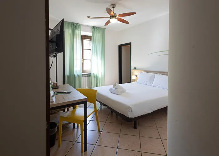 فندق Lvg Collection - Tornielli 9 3*