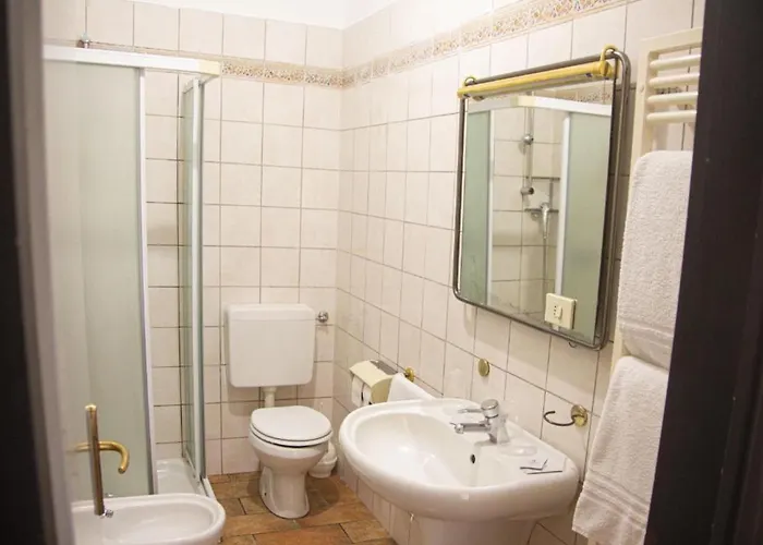 فندق Lvg Collection - Tornielli 9 نوفارا